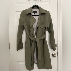👠Banana Republic Trench Coat 👠
